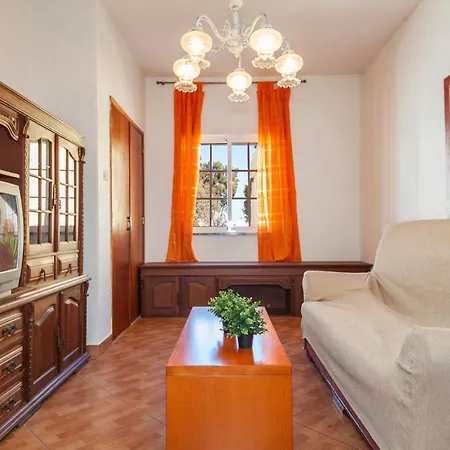 B24 - Hideaway Gem Apartment *