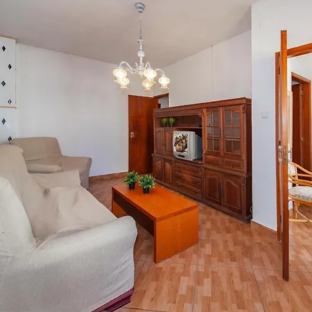 Apartment B24 - Hideaway Gem *