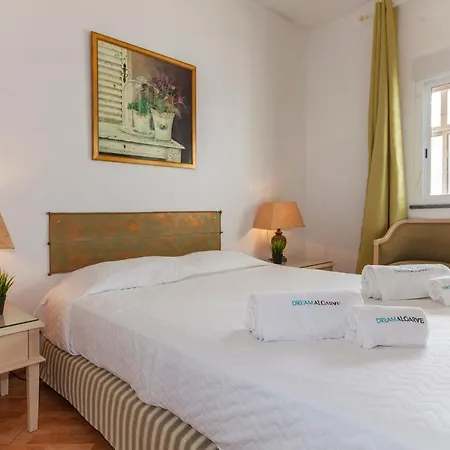 B24 - Hideaway Gem Apartment Lagos